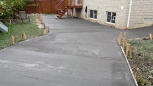 Drying of concrete &ndash; backyard walkway