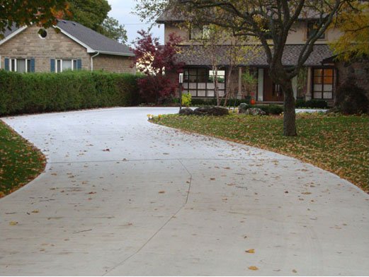 Pros & Cons of Concrete Driveways and Walkways