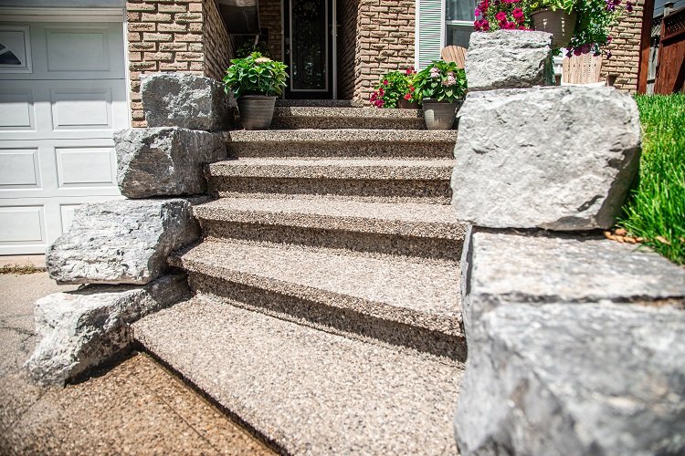 front-steps-exposed-aggregate