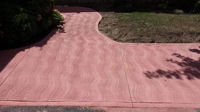 Colored-Concrete-Walkway