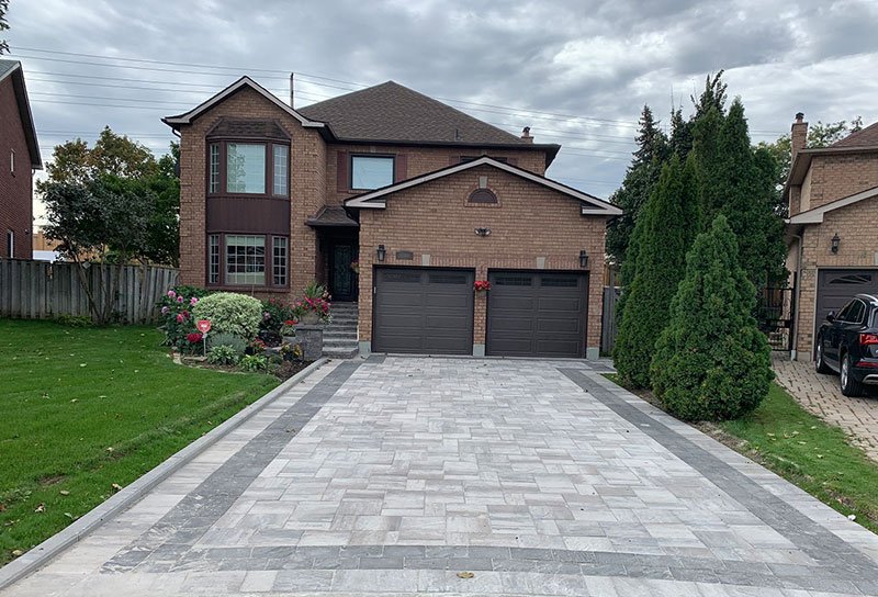 Interlocking driveway