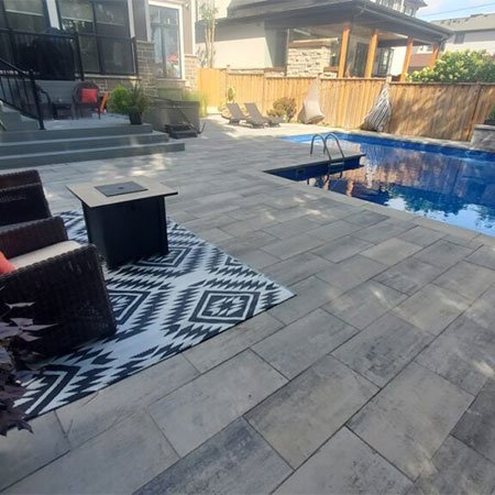 oakville-backyard-patio-interlocking-pavers-450x450-1