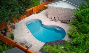 interlocking-backyard-pool-burlington