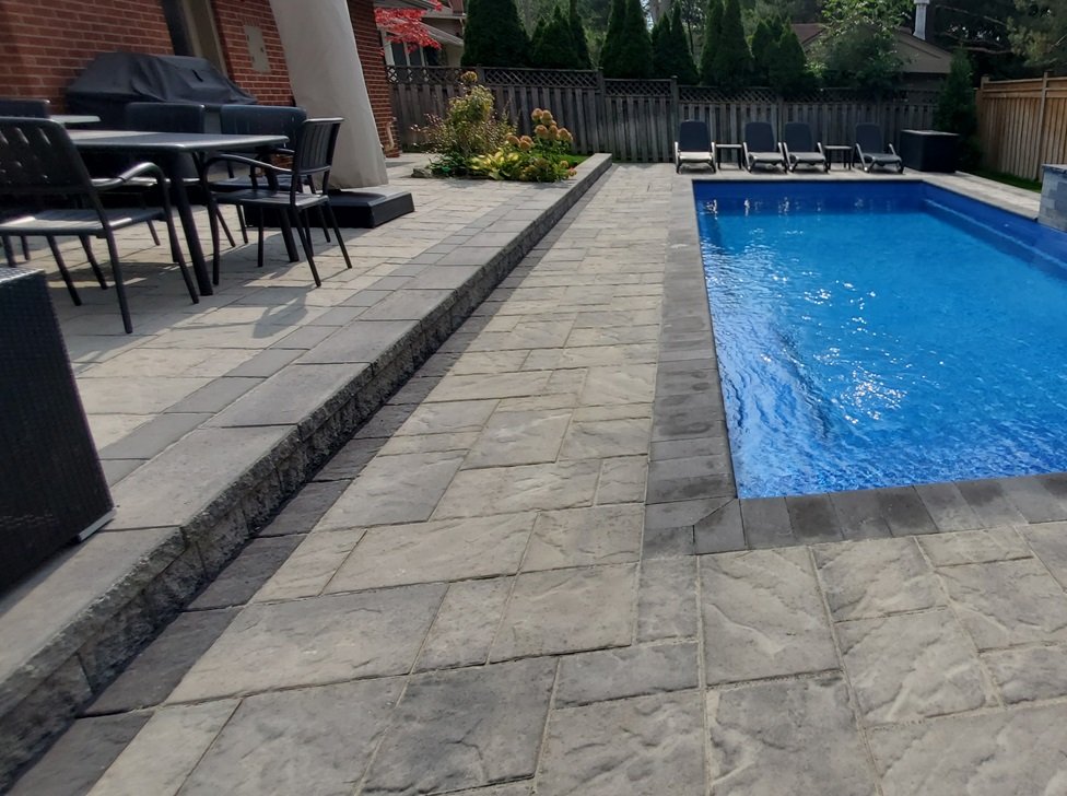 interlocking-backyard-pooldeck-mississauga