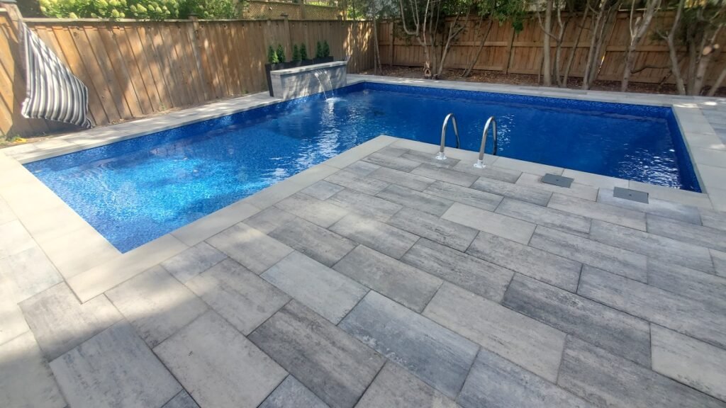 oakville-pooldeck-avari-interlocking-pavers-1024x576-1