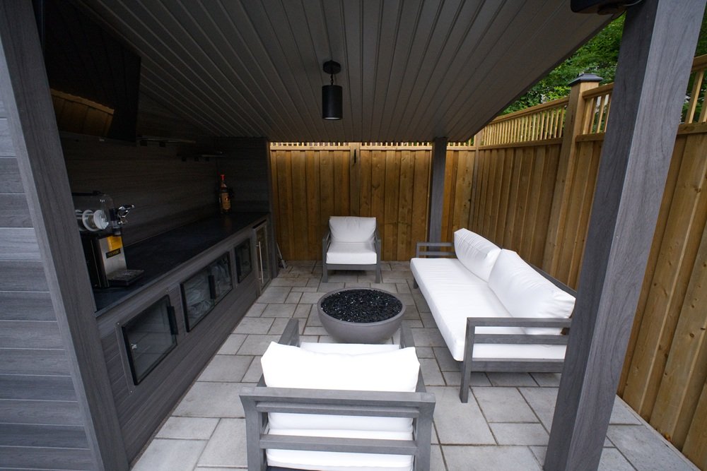 interlocking-backyard-sittingarea-toronto